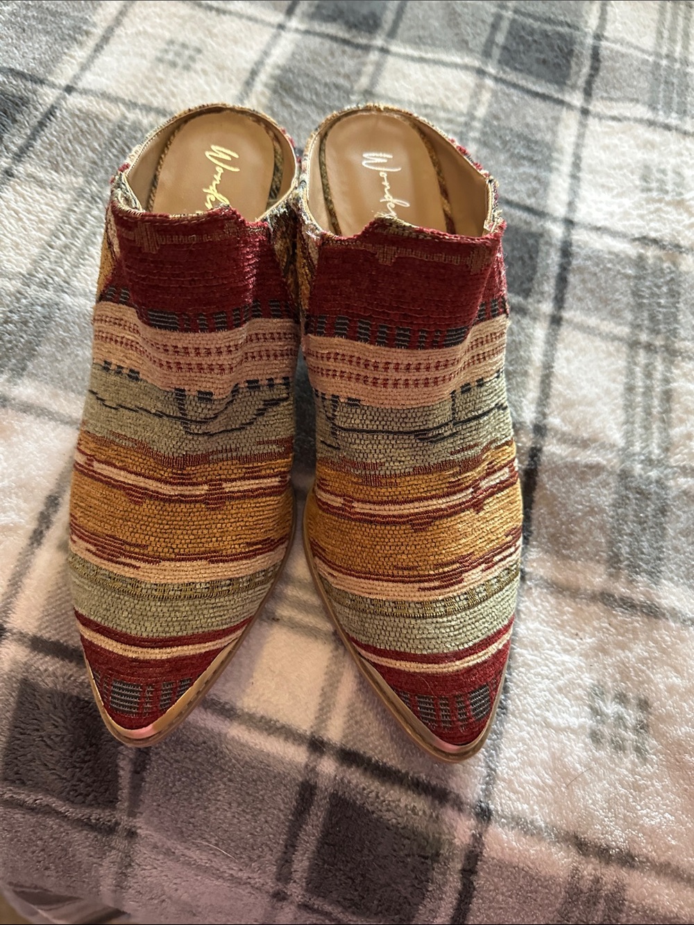 Woven Multicolor Pointed Toe Slip-On Mules never worn size 10